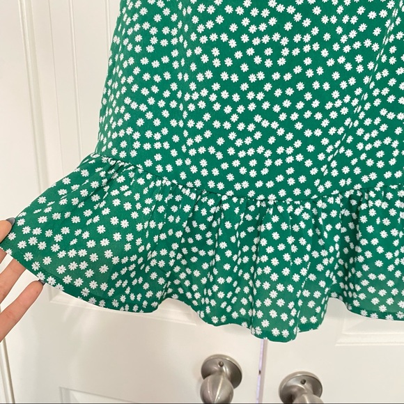 Green mini dress - Picture 3 of 4